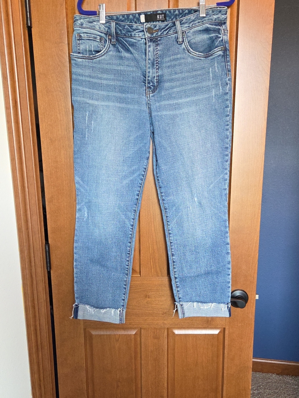 Kut from the Kloth Catherine Fab Ab Boyfriend Ankle/Cropped Jeans